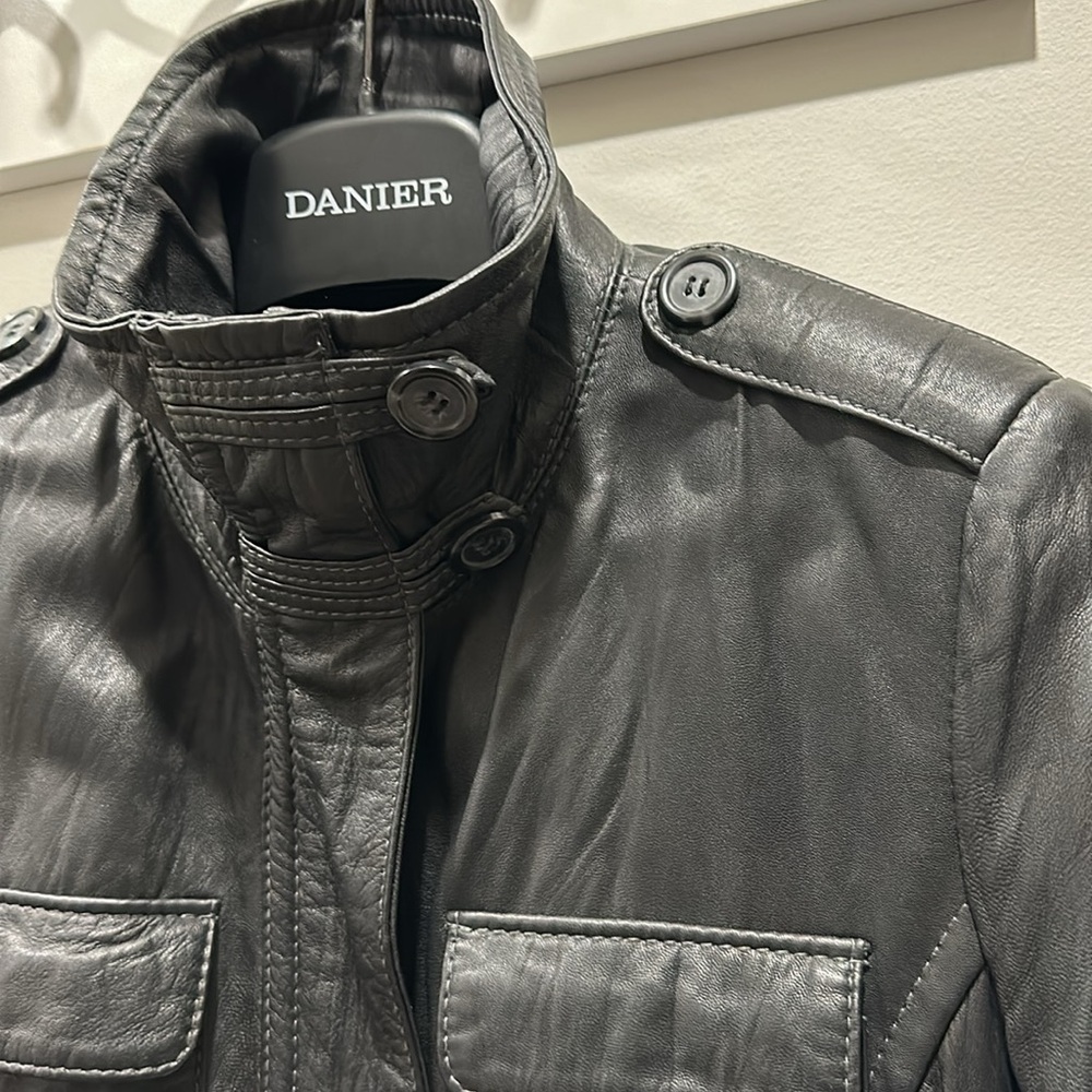 Soft, black leather jacket with zipper and button feature - Picture 4 of 7